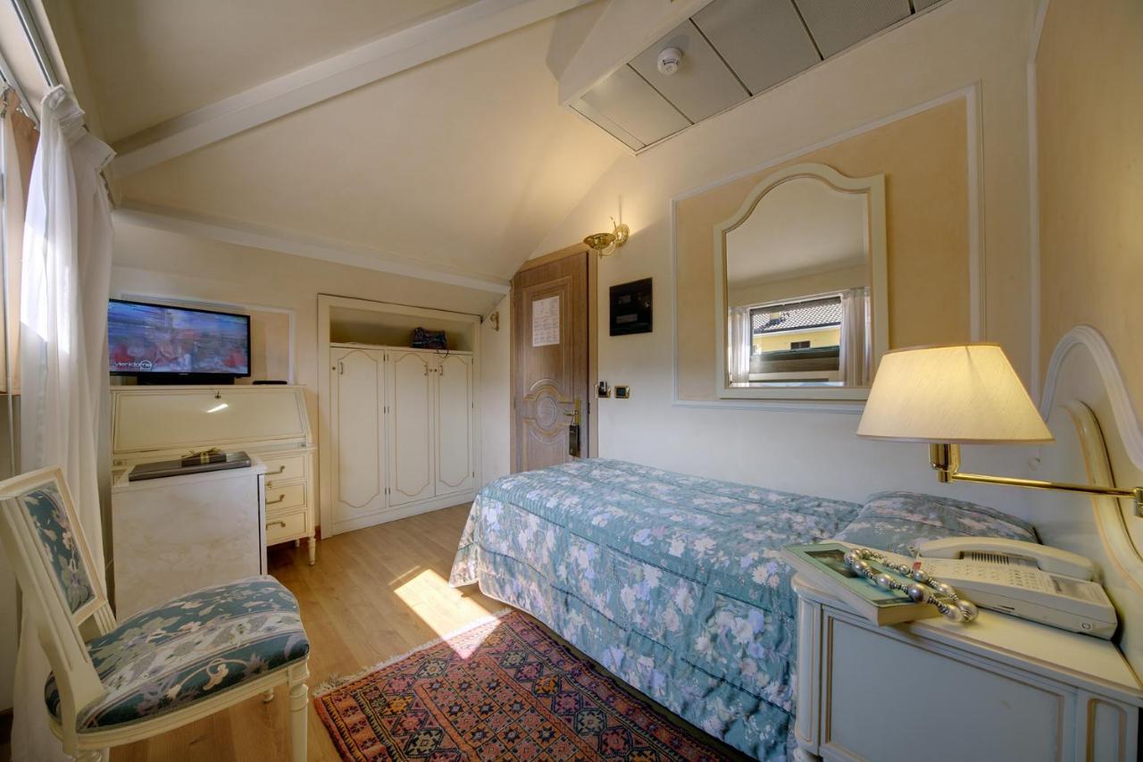 Hotel Simplon Baveno Exterior photo