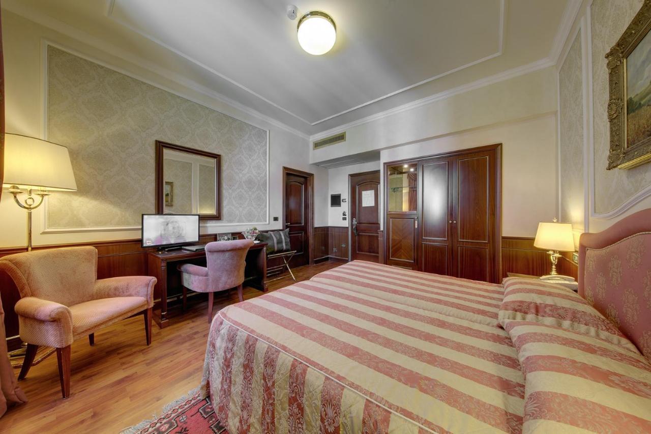 Hotel Simplon Baveno Exterior photo